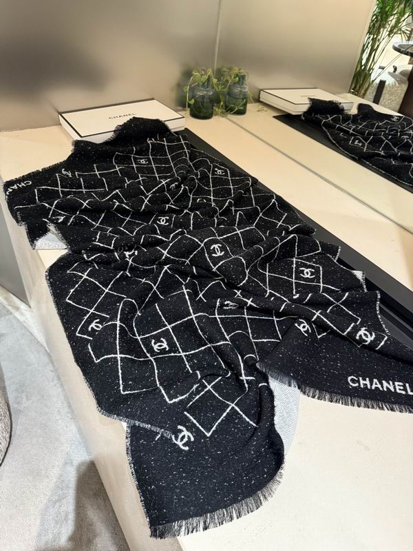 Chanel scarf 195X70cm E121286